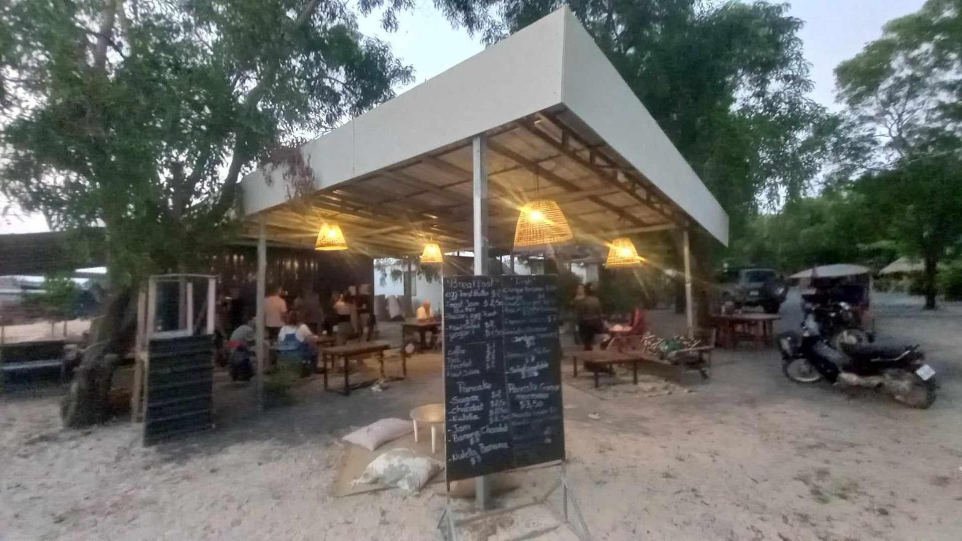 La Plage De Kampot By Lee & Hap Guest House Exterior photo